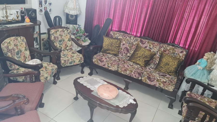 4 Bedroom Property for Sale in Oos Einde North West
